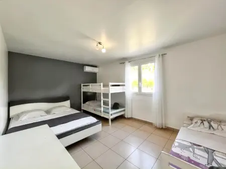 Villa enchanteresse à Saint-Benoît avec piscine privée - Photo 34