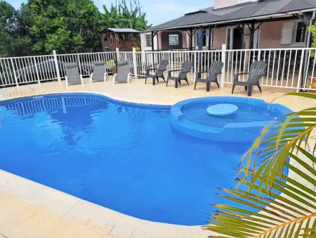 Villa enchanteresse à Saint-Benoît avec piscine privée - Photo 36