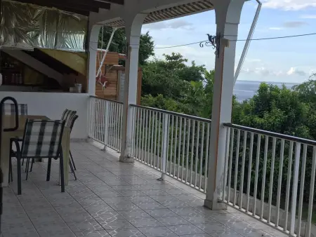 Maison charmante Pointe-Noire, vue mer, Maison 8 personnes à Pointe Noire - Photo 2