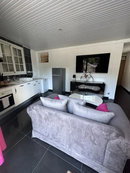 Appartement charmant à Sainte-Rose, 60m² + piscine - Photo 1