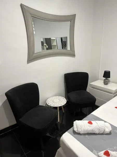 Appartement charmant à Sainte-Rose, 60m² + piscine - Photo 9