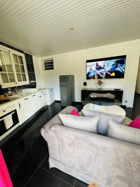 Appartement charmant à Sainte-Rose, 60m² + piscine - Photo 14