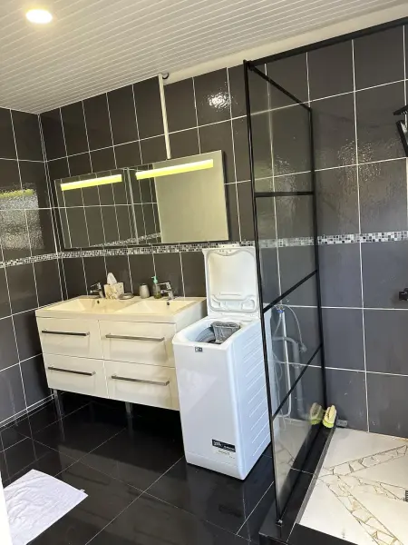 Appartement charmant à Sainte-Rose, 60m² + piscine - Photo 18