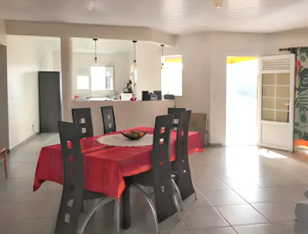 Appartement spacieux avec vue montagne à Le Marin, 82 m². - Photo 7