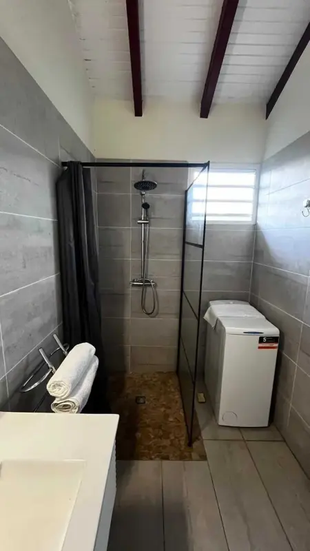 Appartement lumineux avec piscine partagée, Sainte-Anne, 75 m² - Photo 9