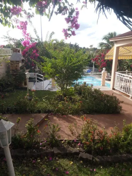 Appartement lumineux avec piscine partagée, Sainte-Anne, 75 m² - Photo 10