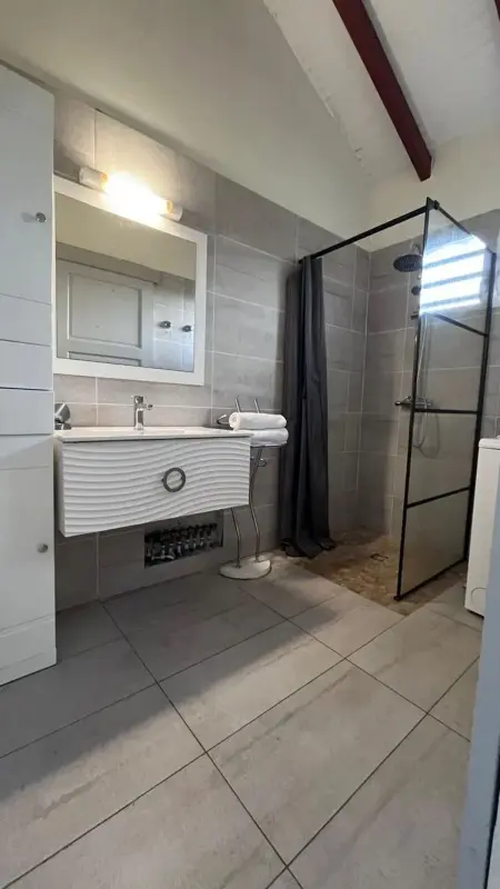 Appartement lumineux avec piscine partagée, Sainte-Anne, 75 m² - Photo 19