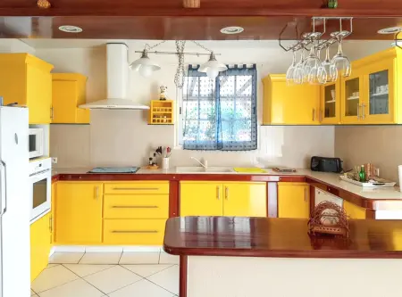 Maison charmante à Petit-Bourg + Jardin, Maison 9 personnes à Petit Bourg - Photo 3
