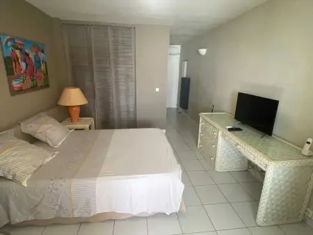 Studio confortable avec vue sur la mer, Appartement 2 personnes à Le Gosier - Photo 1
