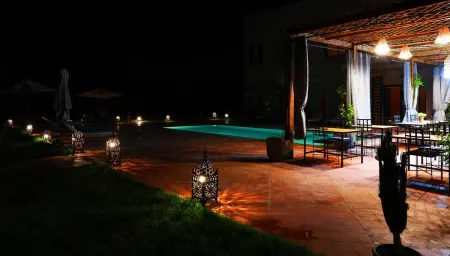 Villa spacieuse avec piscine près de Marrakech, Villa 20 personnes à Centre Commune Ouled Hassoune - Photo 7