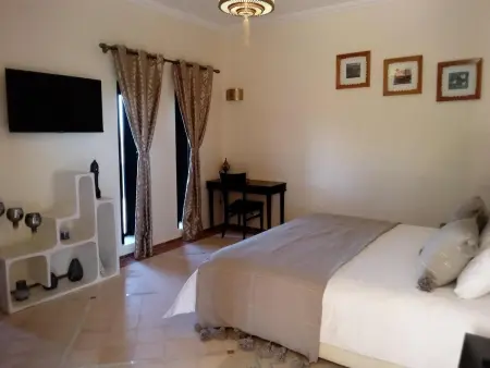 Villa spacieuse avec piscine près de Marrakech, Villa 20 personnes à Centre Commune Ouled Hassoune - Photo 25