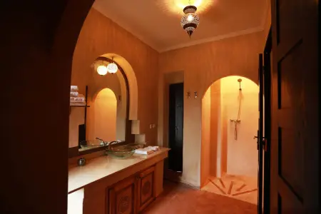 Villa spacieuse avec piscine près de Marrakech, Villa 20 personnes à Centre Commune Ouled Hassoune - Photo 44