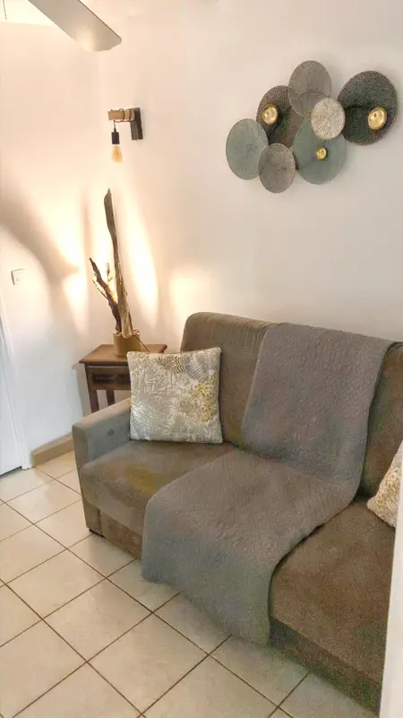 Charmant appartement à La Trinité avec piscine partagée - 40 m² - Photo 1