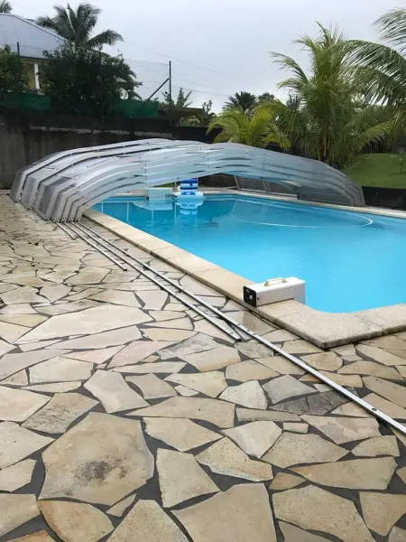 Appartement confort à Sainte-Rose avec piscine partagée - Photo 6