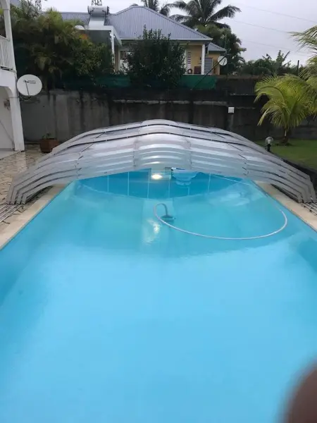 Appartement confort à Sainte-Rose avec piscine partagée - Photo 8