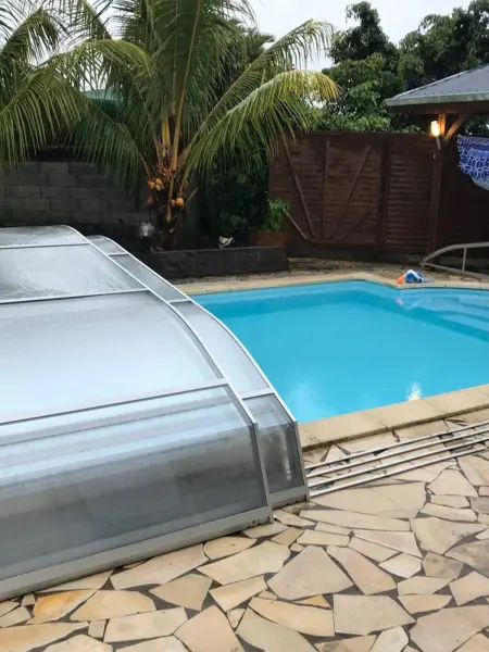 Appartement confort à Sainte-Rose avec piscine partagée - Photo 15