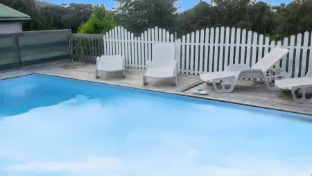Bungalow charmant avec piscine partagée à Le Robert - Photo 3