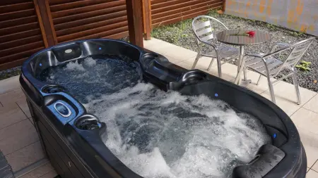 Appartement romantique à Deshaies - 46 m² - spa et piscine - Photo 2
