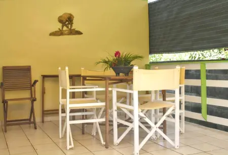 Bungalow charmant à Sainte-Rose avec piscine partagée - Photo 3