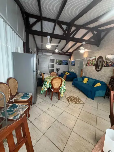 Maison charmante à Fort-de-France avec équipements modernes - Photo 22