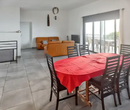 Villa familiale à La Possession avec piscine privée - Photo 17