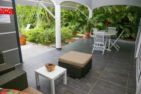 Appartement charmant à Saint François avec piscine partagée - Photo 4
