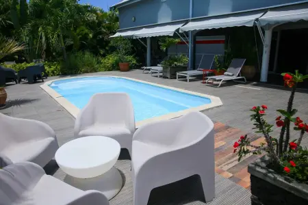 Appartement charmant à Saint François avec piscine partagée - Photo 5
