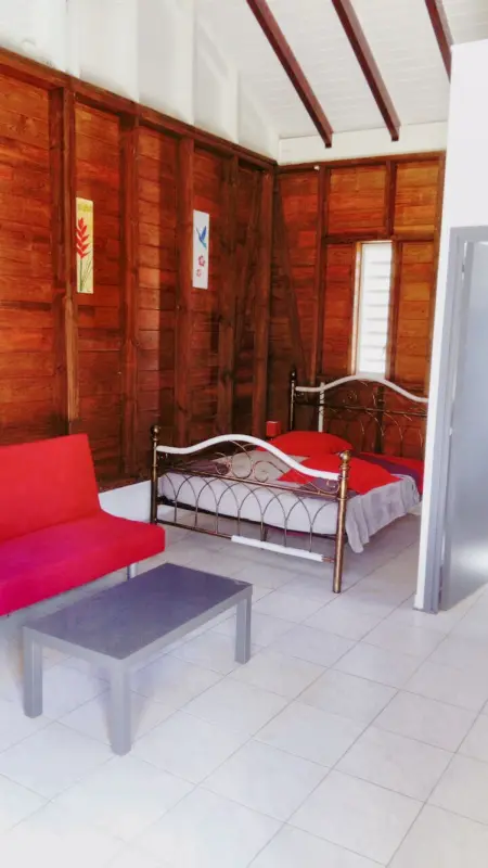Bungalow charmant à Château Gaillard avec piscine partagée - Photo 1