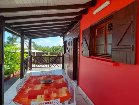 Maison charmante à Saint-François avec jardin et piscine partagée - Photo 1