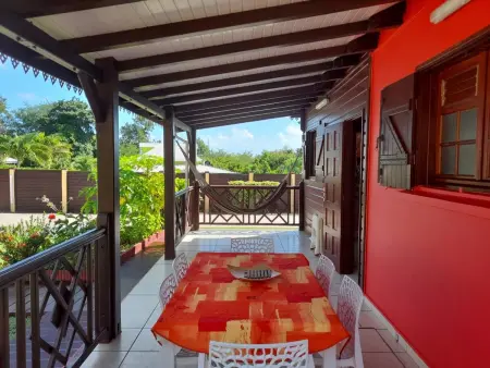Maison charmante à Saint-François avec jardin et piscine partagée - Photo 34