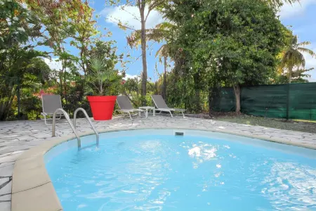 Maison accueillante à Saint-François avec piscine privée. - Photo 6