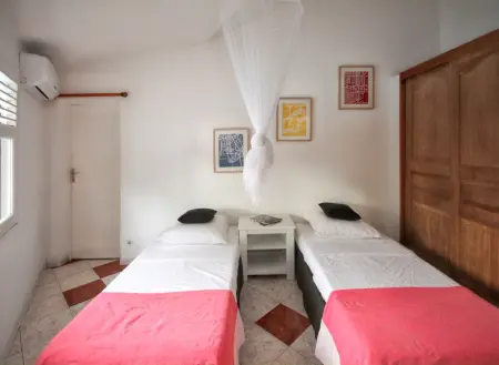 Maison accueillante à Saint-François avec piscine privée. - Photo 16