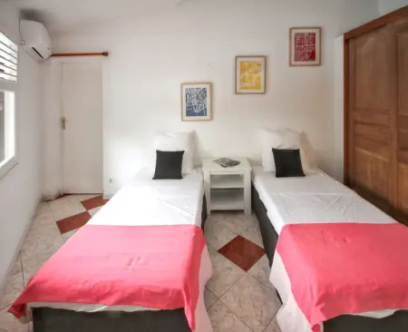 Maison accueillante à Saint-François avec piscine privée. - Photo 17