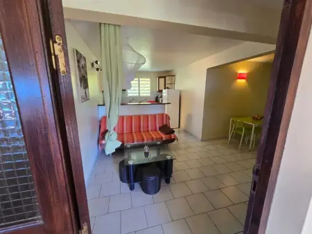 Appartement confortable à Sainte-Luce, 50m², parking inclus. - Photo 3