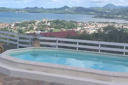 Appartement confortable au Robert avec piscine partagée, 60 m² - Photo 2