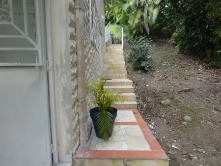 Appartement moderne à Fort-de-France 70 m² - Jardin privé - Photo 5