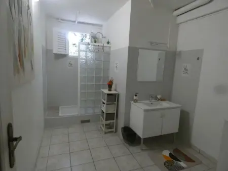 Appartement moderne à Fort-de-France 70 m² - Jardin privé - Photo 18