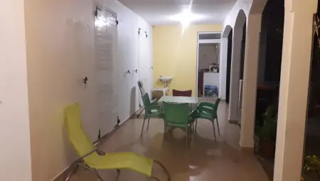 Appartement spacieux aux Abymes avec vue sur la montagne - Photo 8