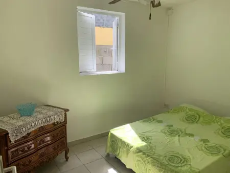 Appartement spacieux aux Abymes avec vue sur la montagne - Photo 16