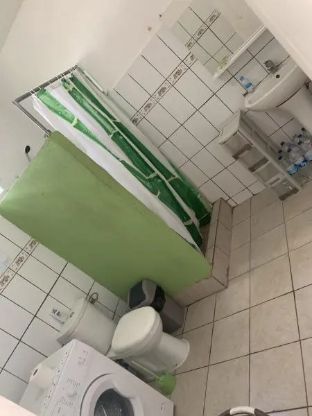 Appartement spacieux aux Abymes avec vue sur la montagne - Photo 17