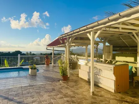 Appartement charmant à Rivière-Pilote avec piscine privée - Photo 1