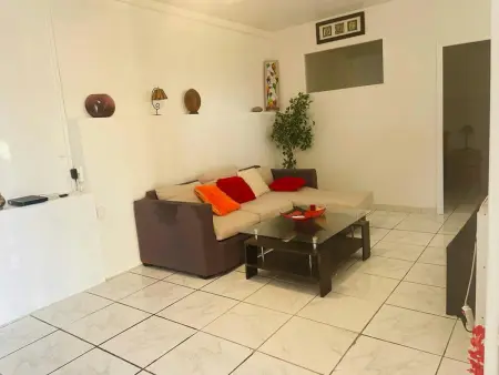 Appartement charmant à Rivière-Pilote avec piscine privée - Photo 5