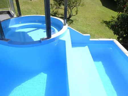 Appartement spacieux à Lamentin + piscine et jacuzzi. - Photo 3