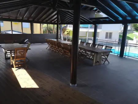 Appartement spacieux à Lamentin + piscine et jacuzzi. - Photo 8