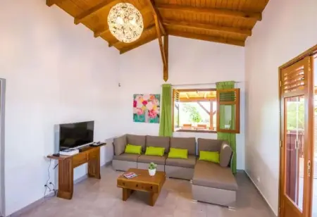 Maison cosy avec jardin à Anse-Bertrand, Maison 2 personnes à Anse Bertrand - Photo 2