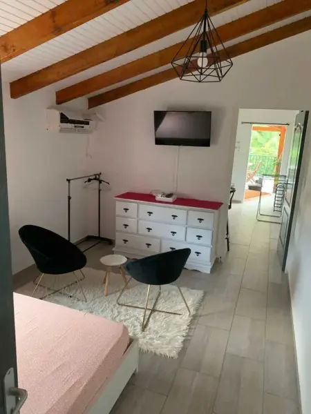 Studio cosy à Capesterre-Belle-Eau avec terrasse - Photo 3