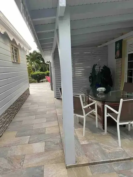 Maison cocooning à La Trinité – Piscine commune - Photo 13