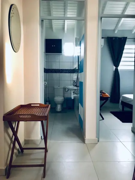 Maison charmante avec vue sur la mer à Petit-Canal + Jacuzzi - Photo 9