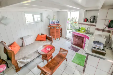 Appartement duplex à Fort-de-France avec vue sur la mer - 40 m² - Photo 1