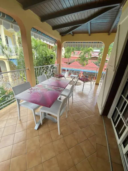 Appartement moderne à Pointe-Noire - 36 m² - Piscine & Jacuzzi - Photo 1